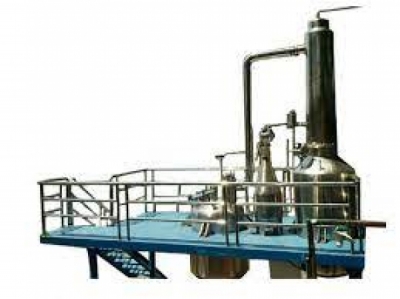 Large Essential Oil Extraction Equipment